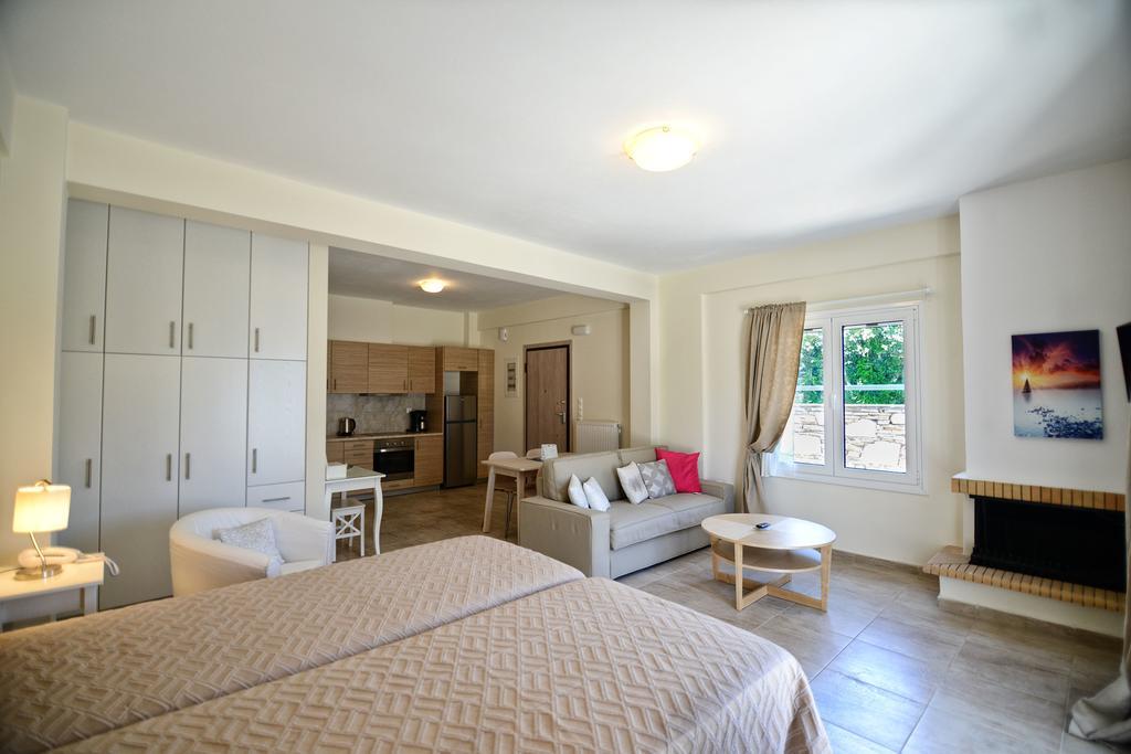 Peskesi Ikaria Apartment Ágios Kírykos Exterior foto