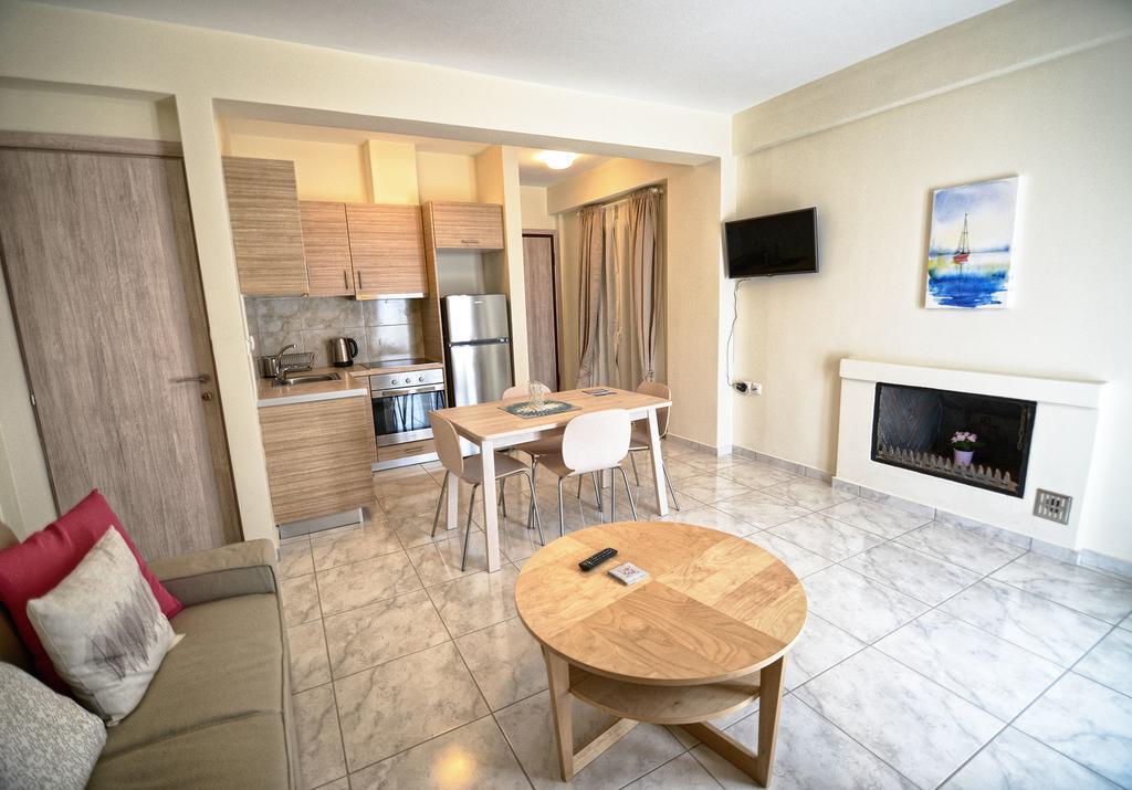 Peskesi Ikaria Apartment Ágios Kírykos Exterior foto